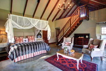 هتل Madi Madi Karoo Safari Lodge