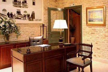 هتل The Captain S House Boutique