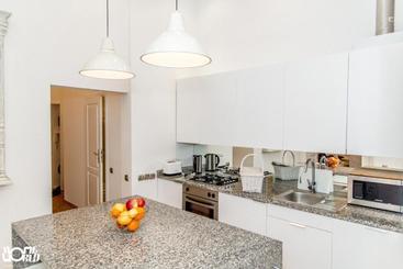 مسافرخانه P&j Apartments Florianska