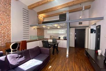 مسافرخانه P&j Apartments Florianska