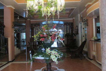 هتل Chateau Del Mar