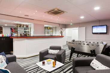 هتل آپارتمان Quality Suites Maisonslaffitte Paris Ouest