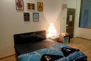 호텔 Ivy Pali Studio Rooms , Dhokshet