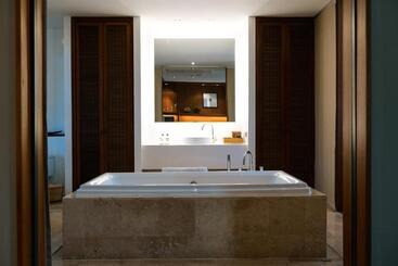 هتل Muthi Maya Forest Pool Villa Resort