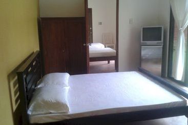 هتل Panglao Palms Apartelle