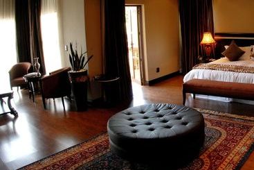 Velmore Hotel & Spa