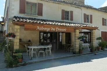 הוסטל Auberge Du Prieure