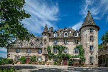 민박 Chateau De Courbelimagne, Raulhac