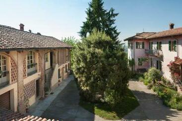 민박 Hazelnut Valley