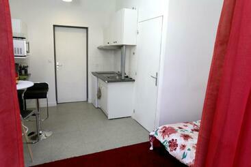 Les Bains Douches