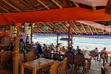 אתר נופש Rococo Pelton Beach Huts Palolem Beach Goa