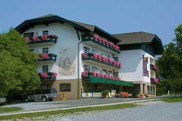 בית מלון כפרי Lorenzihof