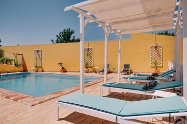 Quinta Almargem Lusitano   Farm House