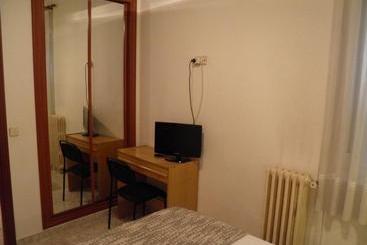 Hostal Angelines