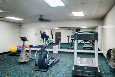 هتل Smart   Formerly Econo Lodge
