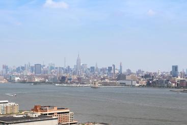 هتل Liberty Towers