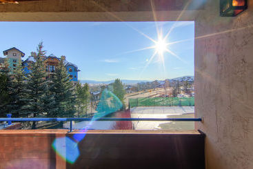هتل Snow Flower Condos By Steamboat Resorts