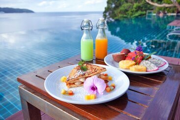 هتل Zenmaya Oceanfront Phuket, Trademark Collection By Wyndham