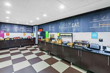 בית מלון כפרי Hampton Inn & Suites Houston/league City