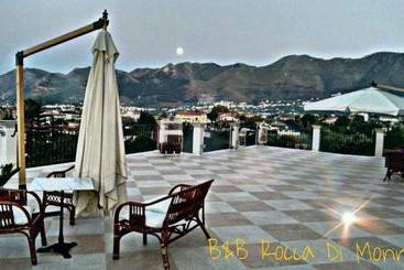 تختخواب و صبحانه Rocca Di Monreale
