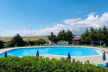 Domus Aurea Resort