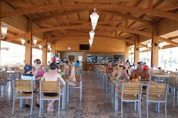 هتل Quattro Beach Spa & Resort   All Inclusive