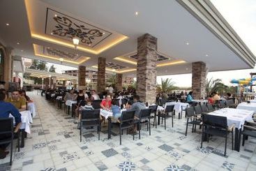 هتل Quattro Beach Spa & Resort   All Inclusive