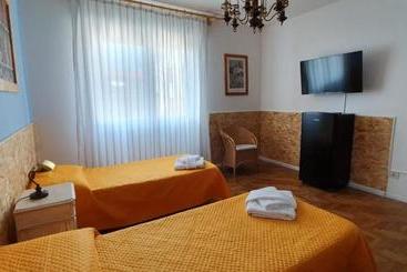 تختخواب و صبحانه Venice Treviso Airport Bed