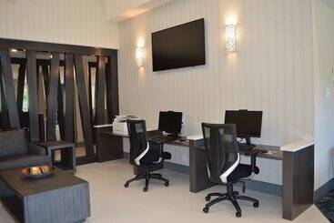 בית מלון כפרי Best Western Plus Gateway To The Falls