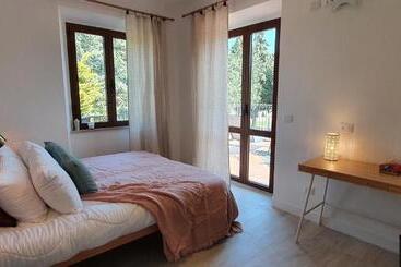 Bed and Breakfast Villa Morro Suites