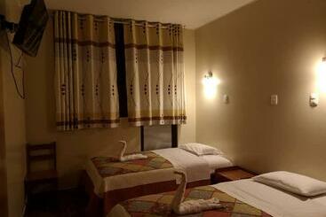 پانسیون Hostal Kan Kun Ii