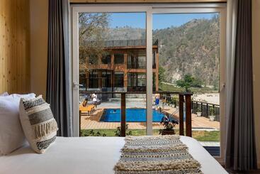 אתר נופש Justa Rasa Retreat & Spa Rishikesh