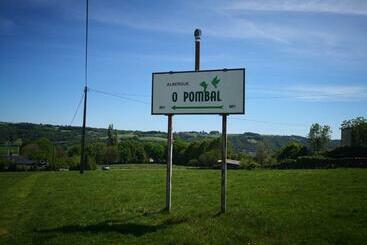 Albergue O Pombal