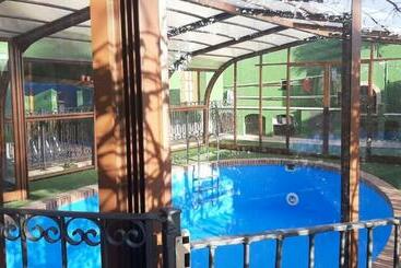 هتل Apartamentos Turísticos Y Suites