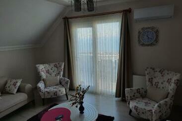 Panorama Apart