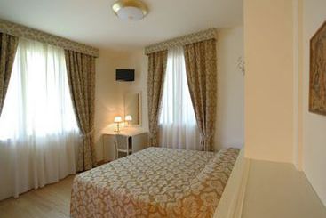 تختخواب و صبحانه Locanda Dei Cinque Cerri