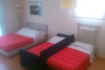 آپارتمان Cernobbio Residence