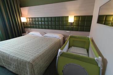 Guglielmotel