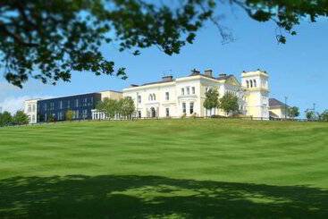 فندق Manor House Country