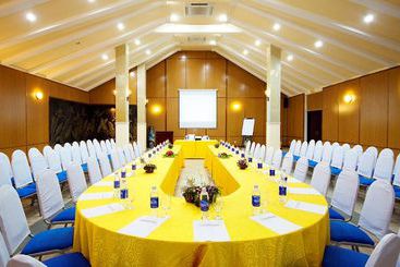 هتل Eden Resort Phu Quoc