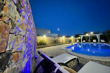 ホテル Villa B&b Antiche Macine Del Salento   Nel Cuore Del Salento