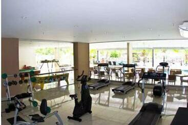 هتل Le Jardin Suites