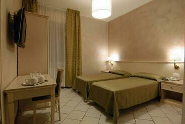 هتل Albergo Cavallino 10
