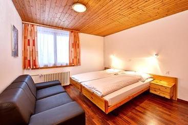 Basic Hotel Arosa