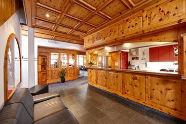 Basic Hotel Arosa