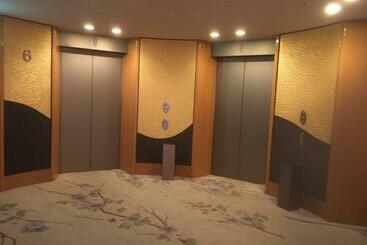 هتل Grand Vert Gizan   Vacation Stay 95357