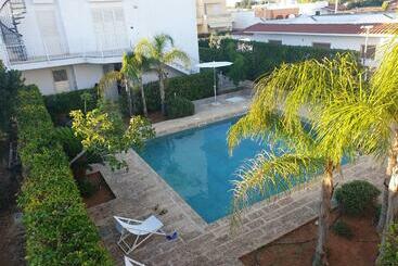 هتل آپارتمان Lucrezia Relax 2