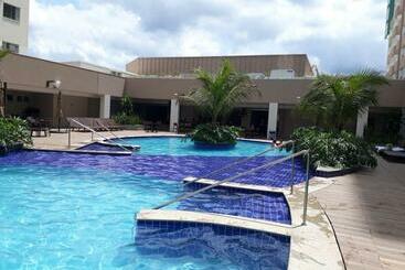 Apartamento Em Resort De Oli­mpia