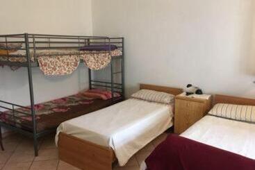 مبيت وإفطار Lontani Da Casa Asd