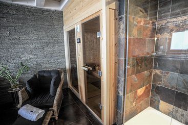 هتل Crans Luxury Lodges
